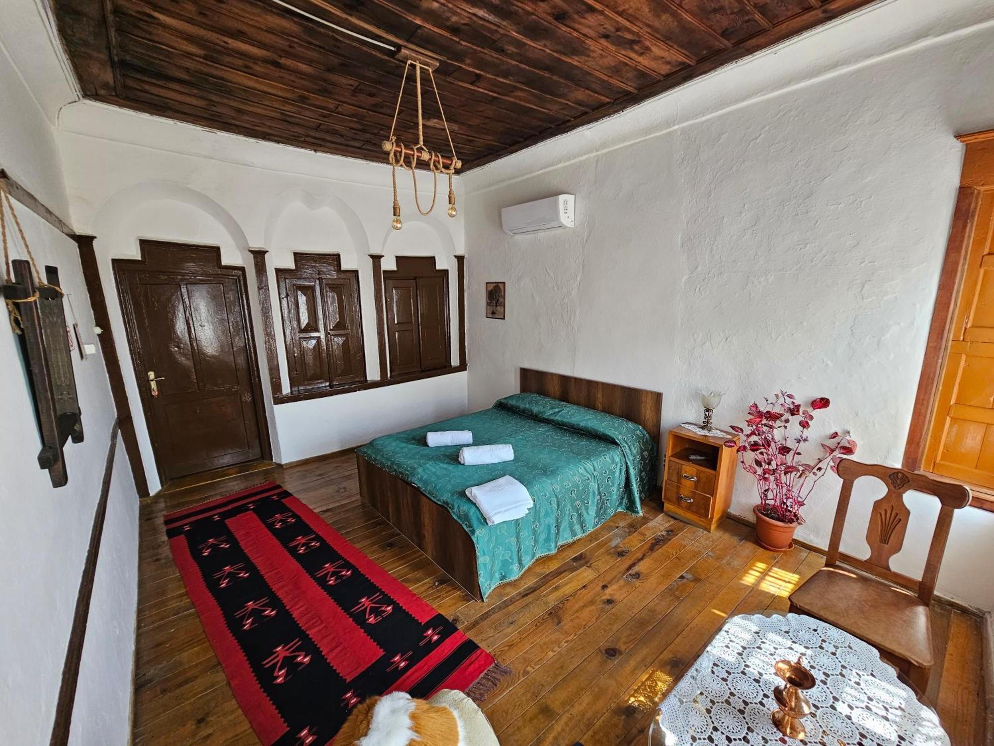 Guest House Panorama Berati Exterior foto