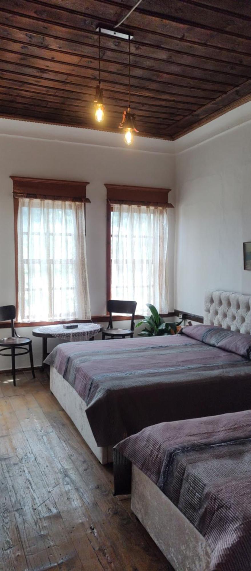 Guest House Panorama Berati Exterior foto